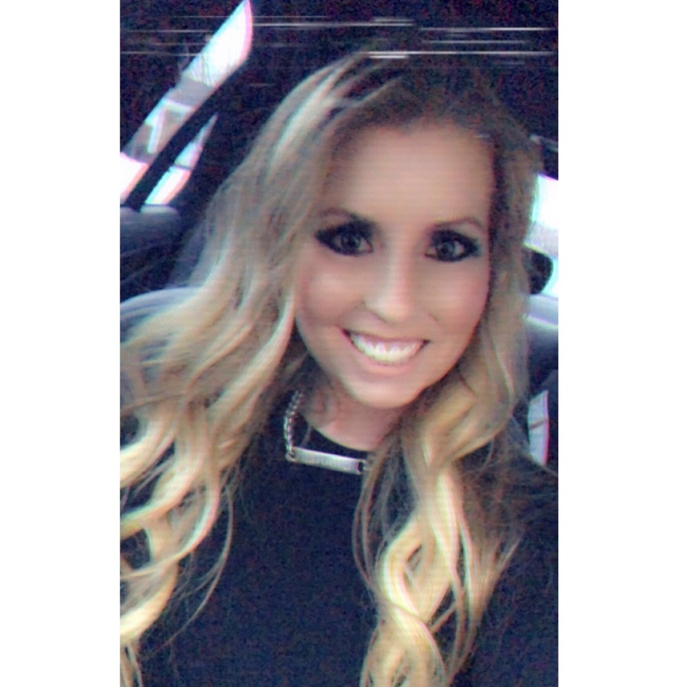 Meet your Posher, Crystal